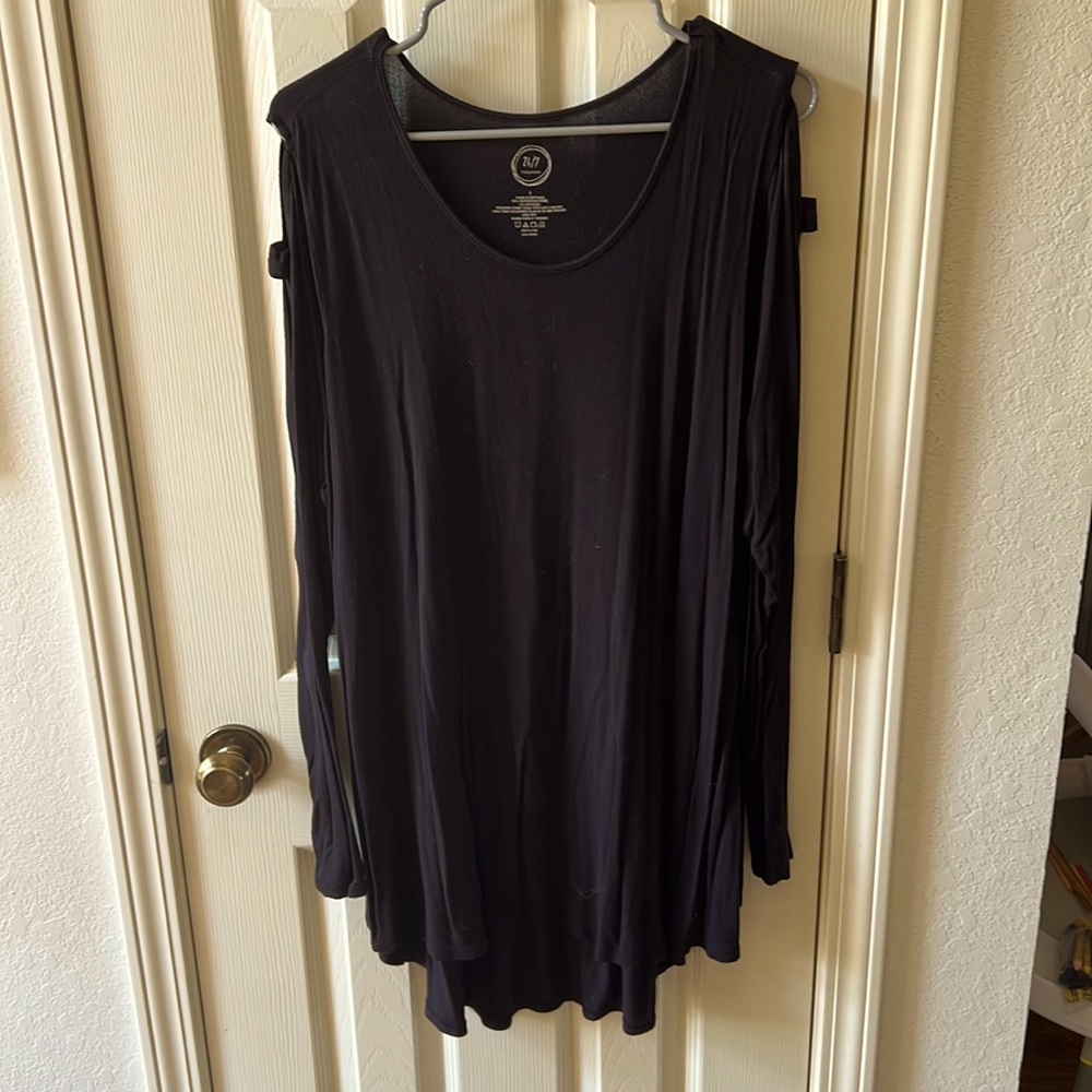 Black Maurices Long Sleeve Tee, Cutout Sleeves - Size 1